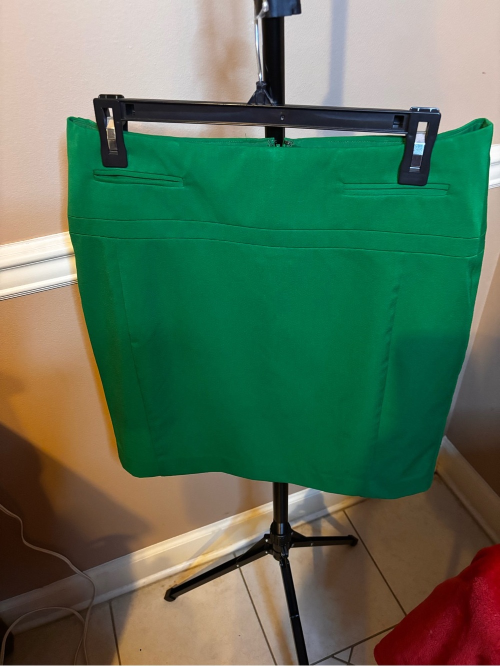 Express Emerald Green Pencil Skirt - Sleek Tailored Design